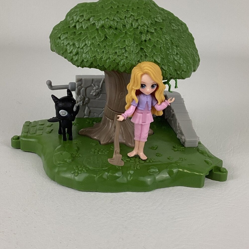 Harry Potter Wizarding World Magical Minis Care Creatures Playset Luna Lovegood